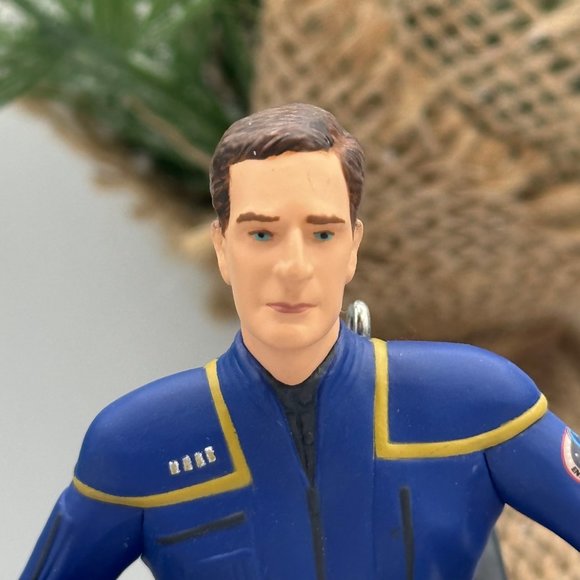 Hallmark Keepsake Ornament Captain Jonathan Archer Star Trek Enterprise NX-01 - Picture 8 of 9